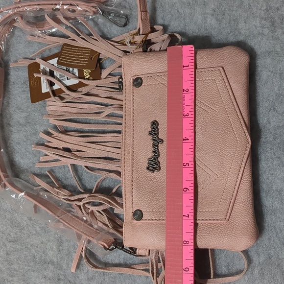 New Wrangler Boho Fringe Clutch Crossbody Shoulder Bag- Western - Peach/Pink - Picture 10 of 11